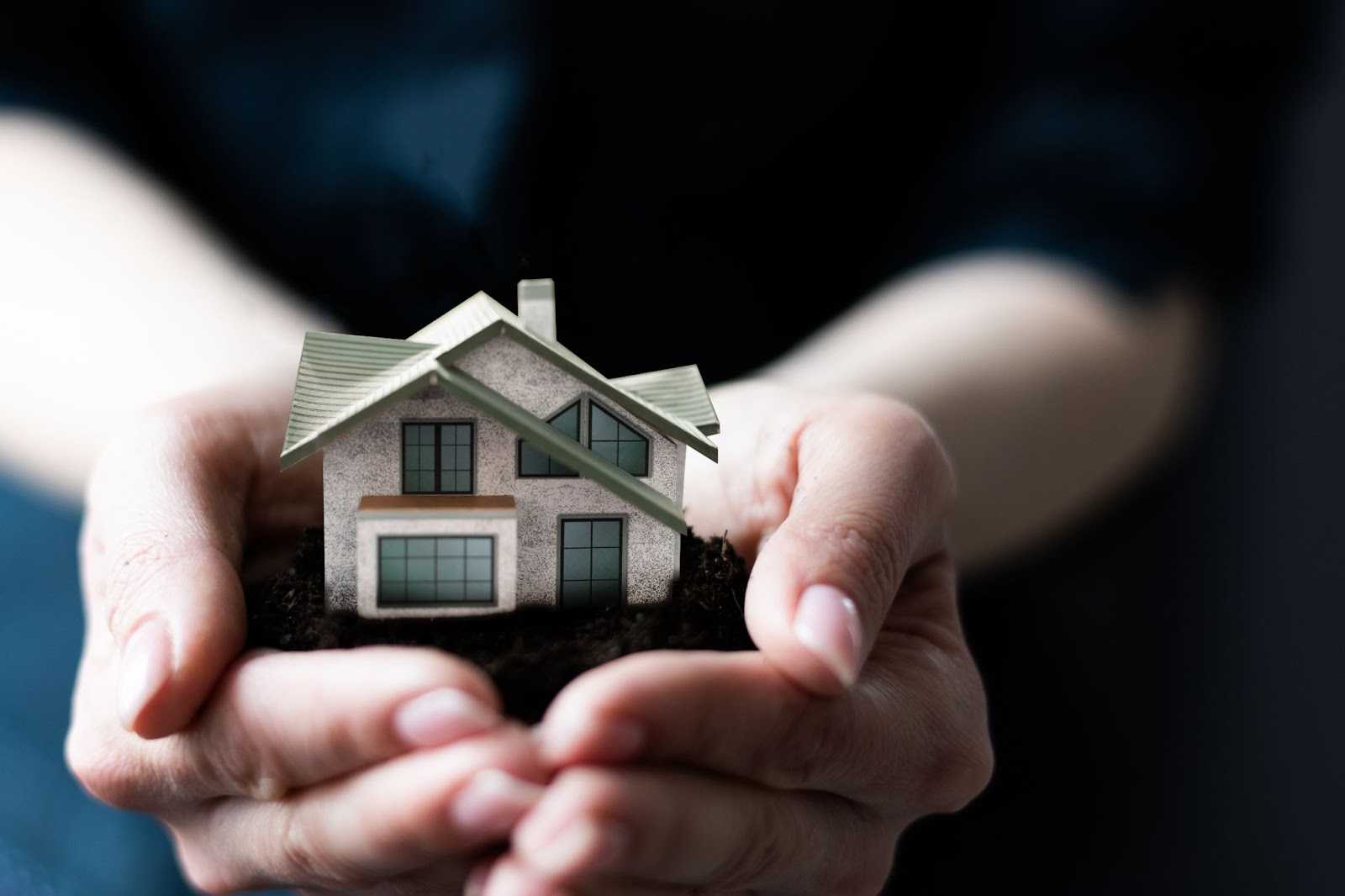Optimizing Real Estate and Business Deals with a Transaction Management System
